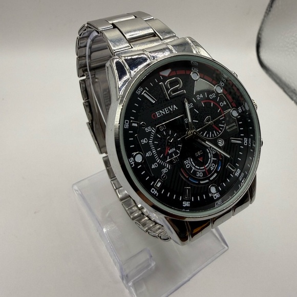 Geneva Other - Geneva Silver Band Chronograph Dial 42mm Men's Quartz Watch (New Battery)